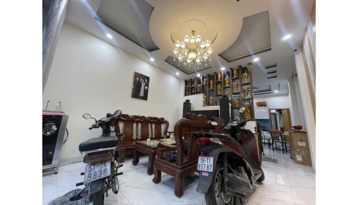 Nhà đẹp lung linh 3 tầng,84.5 m2, nhà mới. Hẻm Xe tải né nhau, thông các đường, gần Bệnh viện, Quốc lộ, Ô tô ngủ sân chỉ có 6,5 tỷ, Quận 12, TTH 21